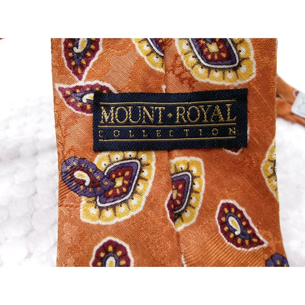 Mount Royal Mens 3.5x58 Necktie Orange Paisley Linen Silk Blend Made in Canada